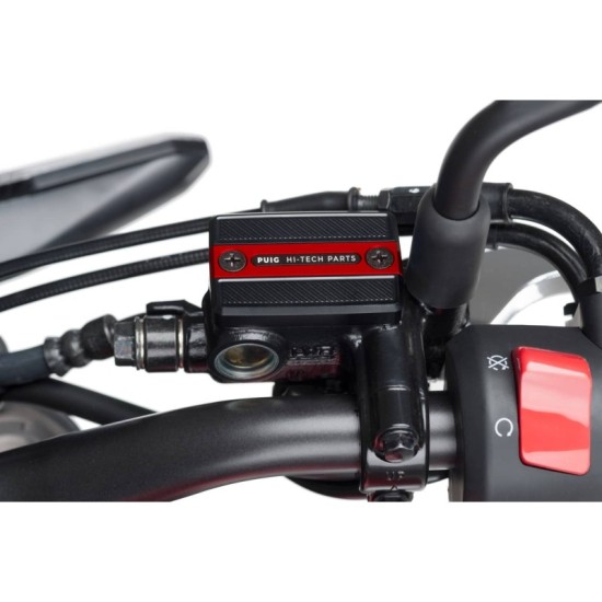 PUIG TAPPO SERBATOIO FLUIDO FRENO-FRIZIONE SUZUKI BURGMAN 400 2017-2023 ROSSO PUIG TAPPO SERBATOIO FLUIDO FRENO-FRIZIONE SUZUKI BURGMAN 400 2017-2023 ROSSO