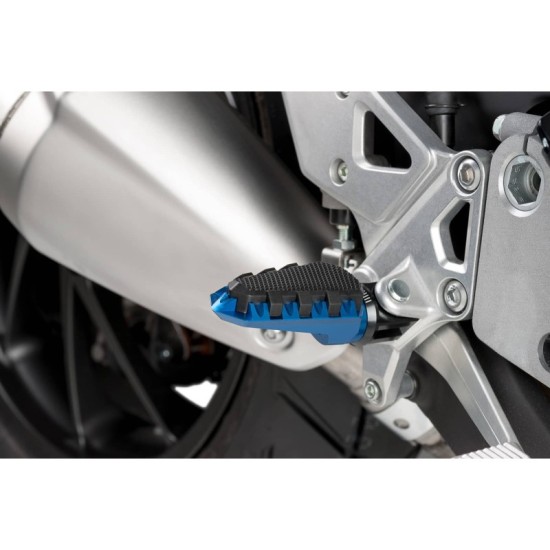PUIG POGGIAPIEDI MODELLO TRAIL COLORE BLU - Dimensioni: 85x51 mm. Peso: 130 gr. - 7319A PUIG POGGIAPIEDI MODELLO TRAIL COLORE BLU - Dimensioni: 85x51 mm. Peso: 130 gr. - 7319A