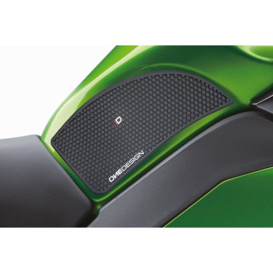 PUIG ADESIVO SERBATOIO SPECIFICO LATERALE KAWASAKI Z1000SX 2011-2016 NERO PUIG ADESIVO SERBATOIO SPECIFICO LATERALE KAWASAKI Z1000SX 2011-2016 NERO