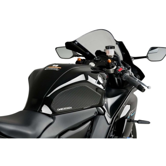 PUIG ADESIVO SERBATOIO SPECIFICO LATERALE YAMAHA YZF-R7 2022-2023 NERO PUIG ADESIVO SERBATOIO SPECIFICO LATERALE YAMAHA YZF-R7 2022-2023 NERO