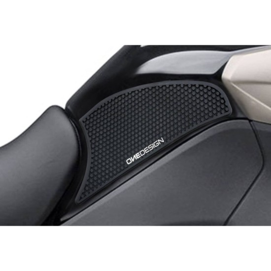 PUIG ADESIVO SERBATOIO SPECIFICO LATERALE KAWASAKI VERSYS 1000 2019-2020 NERO PUIG ADESIVO SERBATOIO SPECIFICO LATERALE KAWASAKI VERSYS 1000 2019-2020 NERO