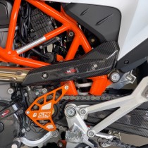 TEKMO PROTEZIONE CARTER STATORE CARBONIO HUSQVARNA SM / ENDURO 701 TEKMO PROTEZIONE CARTER STATORE CARBONIO HUSQVARNA SM / ENDURO 701